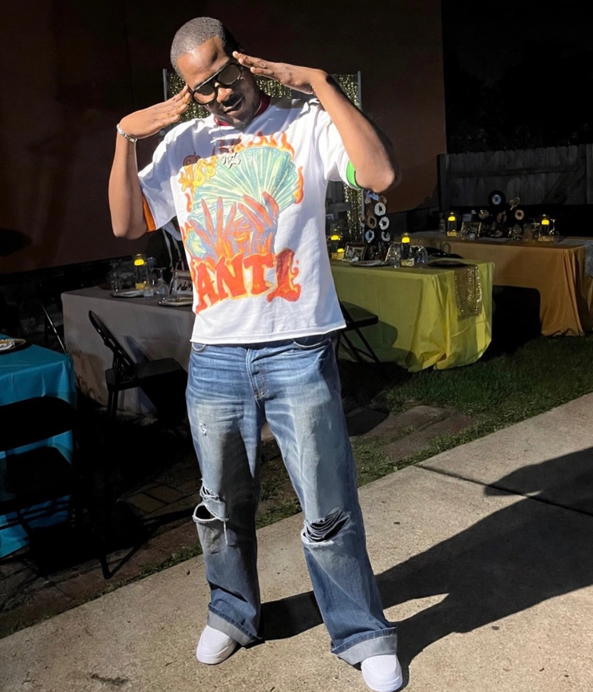 HOT HAND RINGER TEE