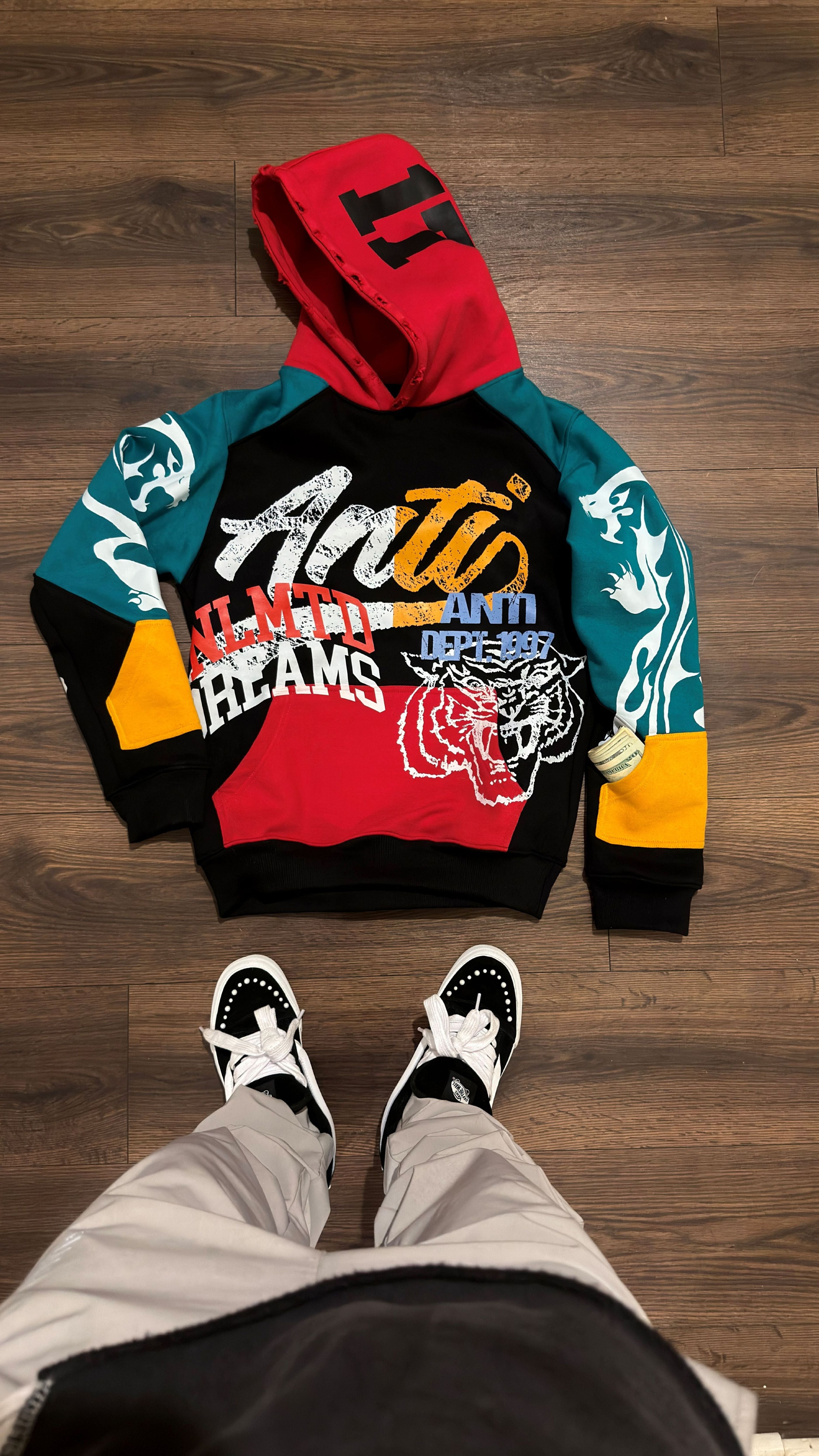 WILD CARD HOODIE